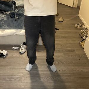 Levi's Men's Black Relaxed Jeans